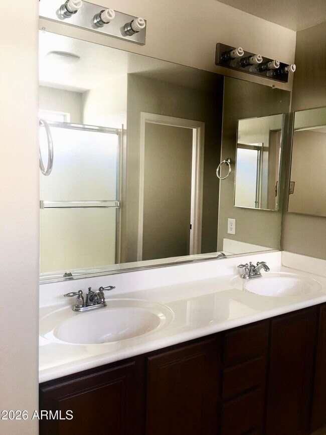 Building Photo - 3271 E Carla Vista Dr
