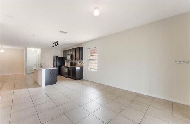 Building Photo - 3059 Sangria St