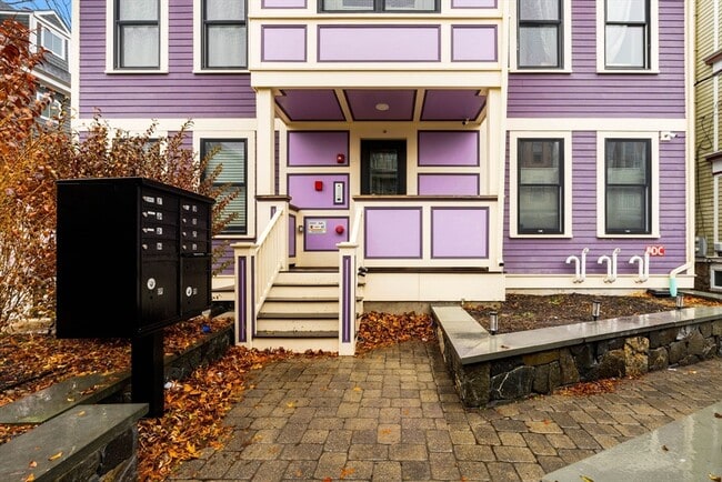 Building Photo - 34 Dix St