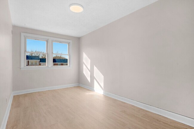 Building Photo - Charming 3-Bedroom Home with 1.5 Baths