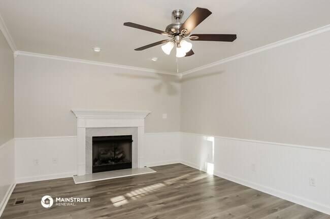 Building Photo - 90 Cedarhurst Ln