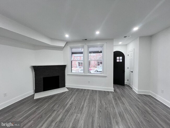 Building Photo - 216 Jefferson St NW