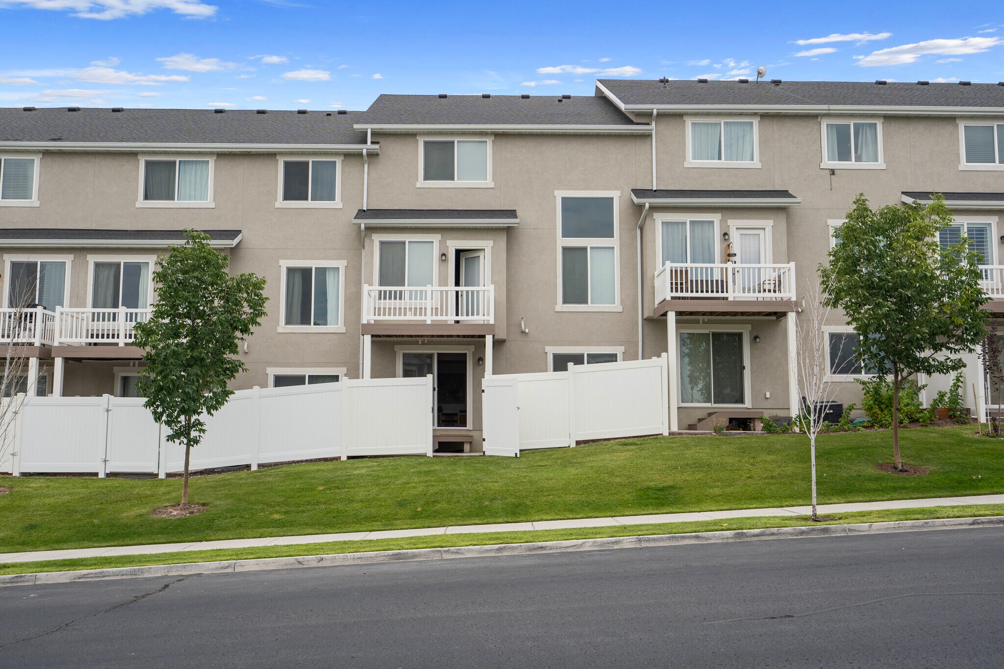 Building Photo - 14549 S Juniper Shade Dr