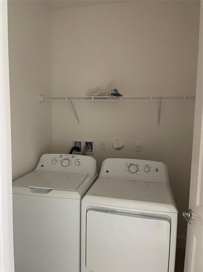 Building Photo - 15673 SW Egret Coast Dr