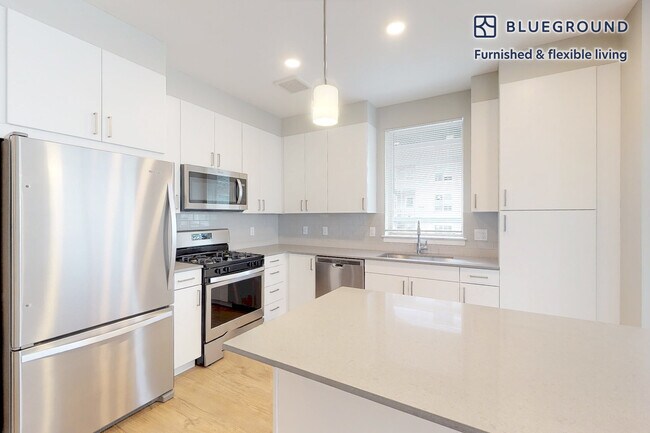 Building Photo - 861 Broadway-SI FL1-ID5712A