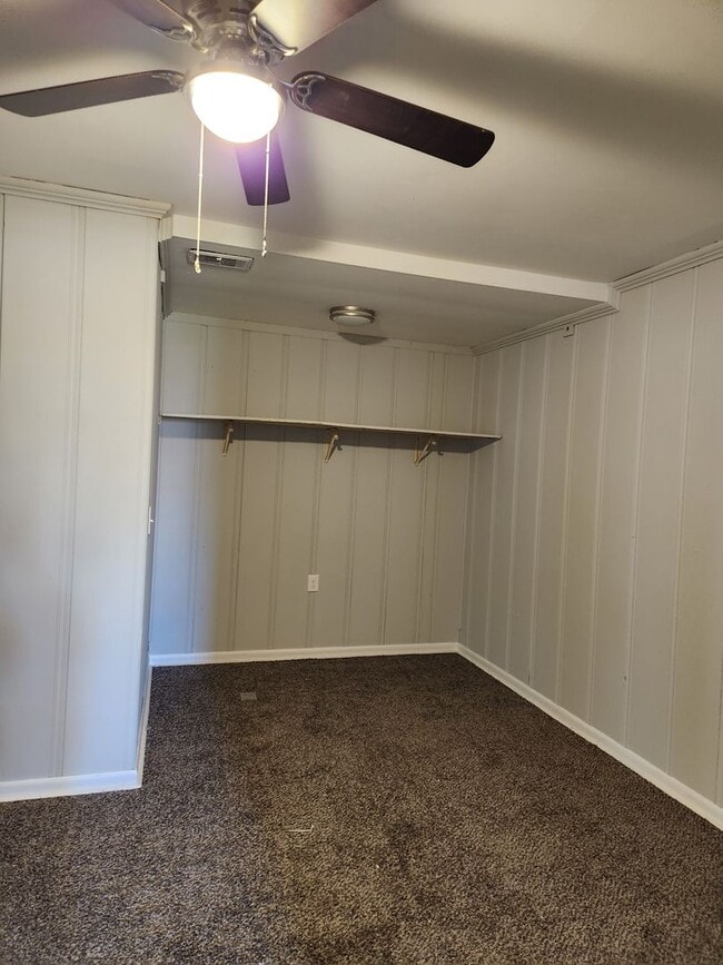 Building Photo - 4BR 2BA home is Glasgow city limits