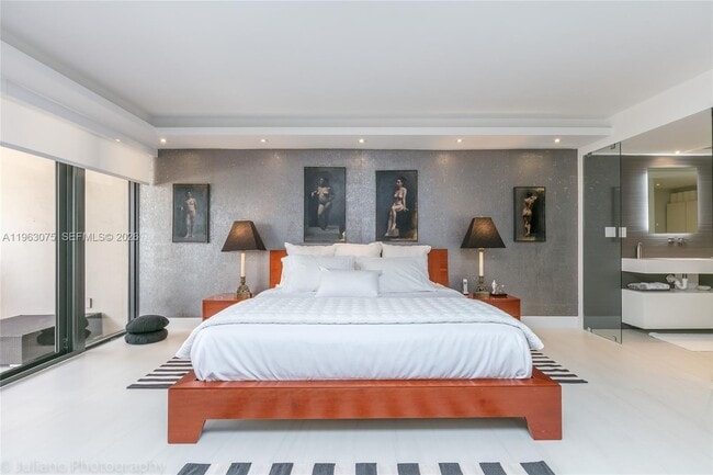 Building Photo - 3 Grove Isle Dr