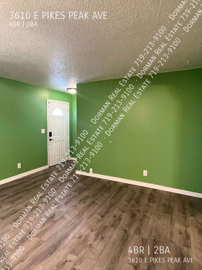 Building Photo - 3610 E Pikes Peak Ave
