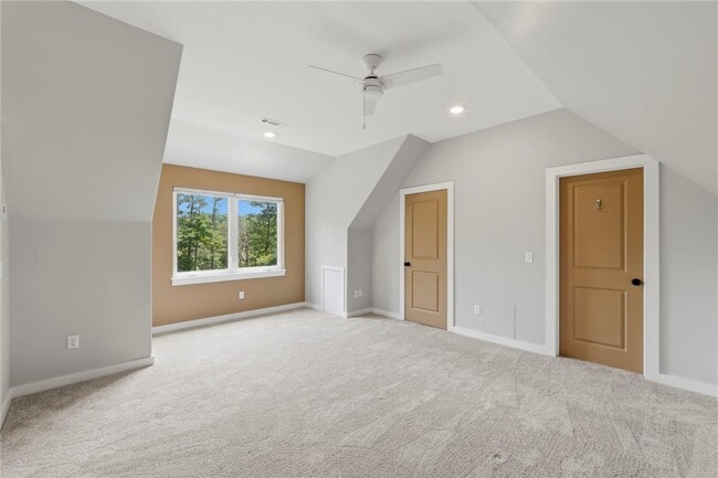 Building Photo - 14 Marisco Ln