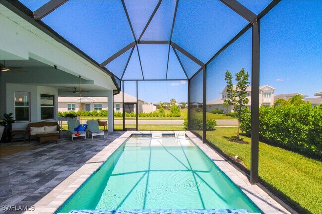 Building Photo - 9241 Cayman Dr