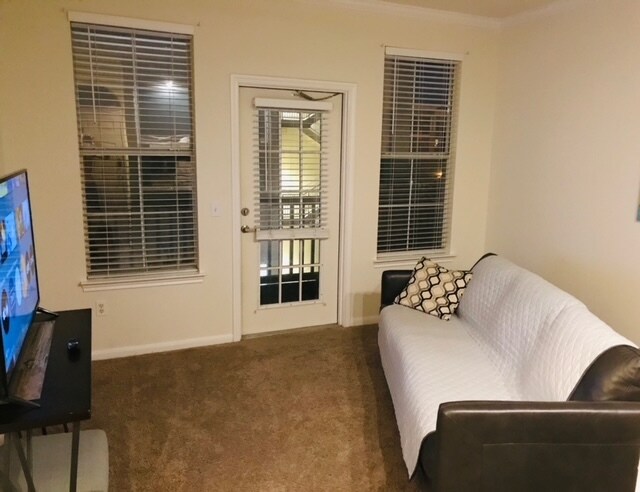 living room facing the balcony - 860 N Orange Ave
