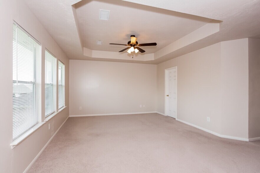 Building Photo - 17806 Oakland Mills Dr