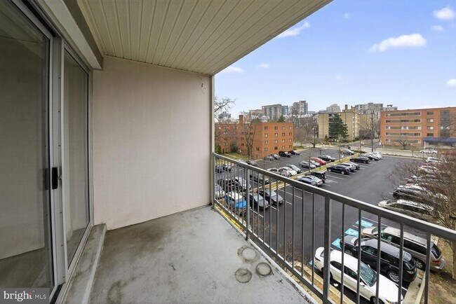 Building Photo - 4977 Battery Ln