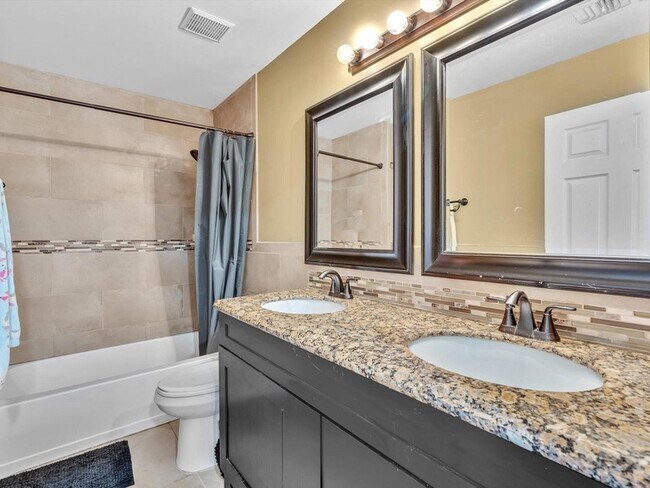 Building Photo - 7145 Crescent Creek Pl