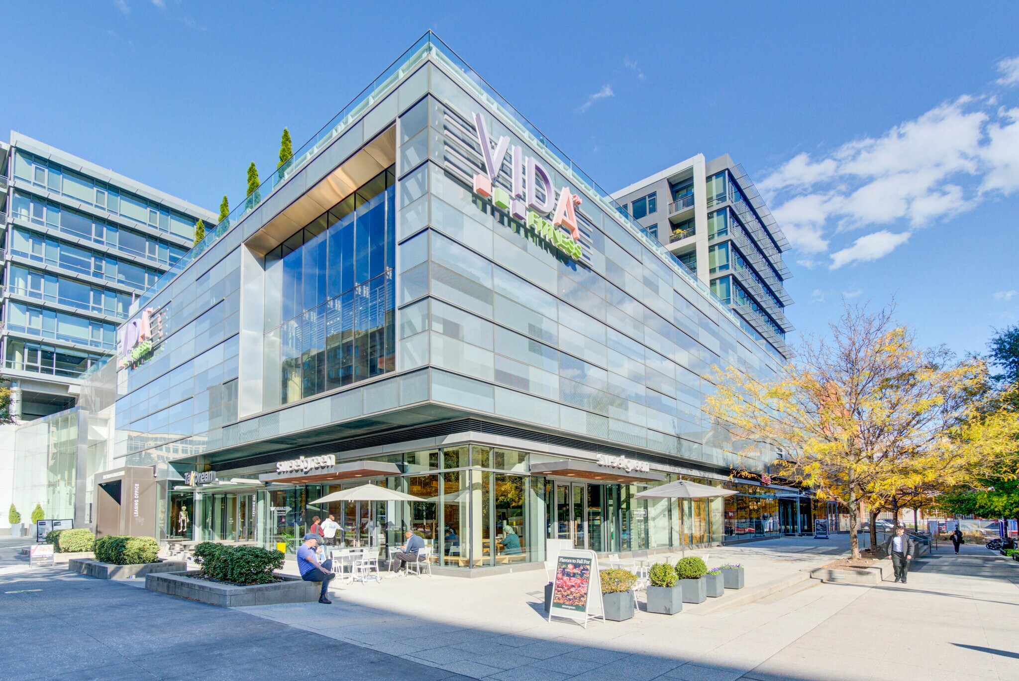 Building Photo - 1300 4th St SE