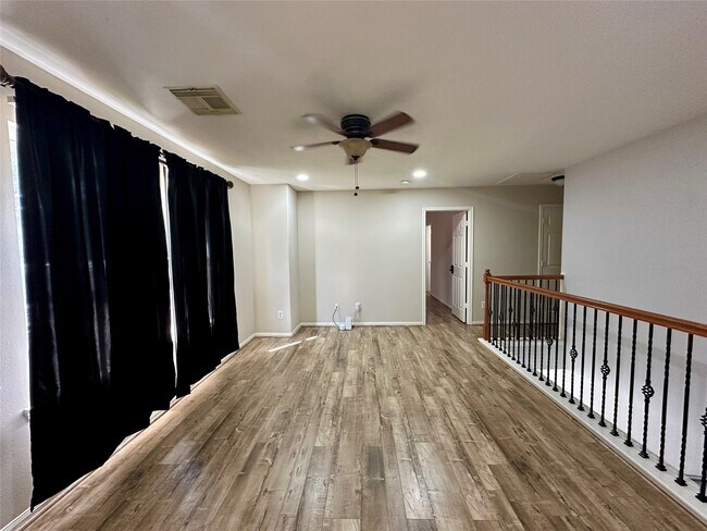 Building Photo - 9102 Rolling Rapids Rd