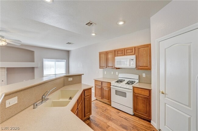 Building Photo - 5507 Big Red Ct
