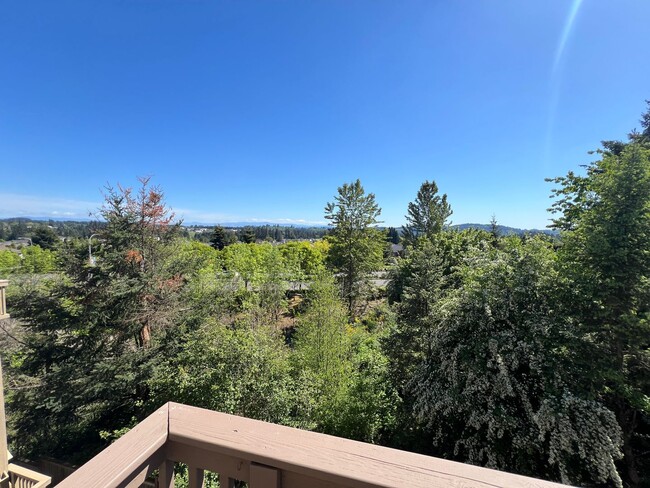 Building Photo - Morningside 3 Bedroom Townhome Happy Vally