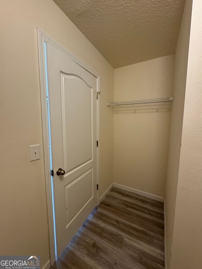 Building Photo - 217 Brooklet Cir