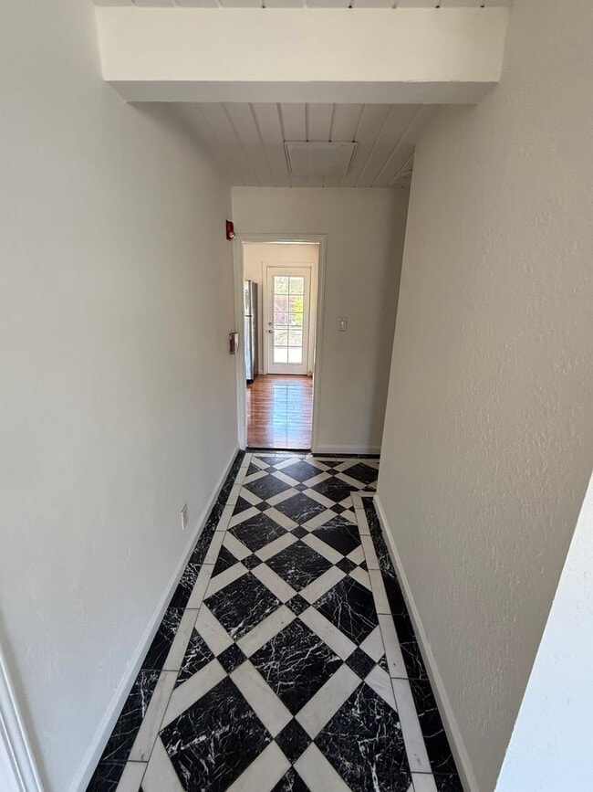 Building Photo - $3,700 / 4 BR - Comfortable 3-Bedroom Fremont Rental in Prime East Bay Location!