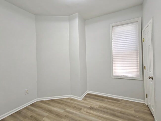 Building Photo - 5308 Race St