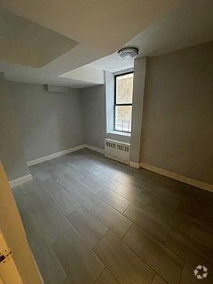 Building Photo - 2 bedroom in BRONX NY 10460