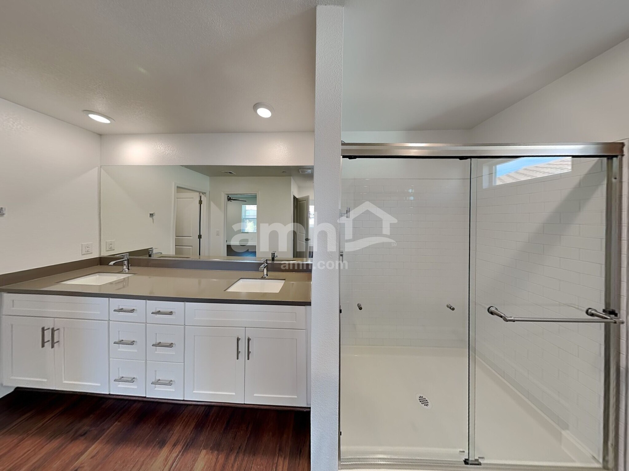 Building Photo - 126 Charmante Tulip Lane