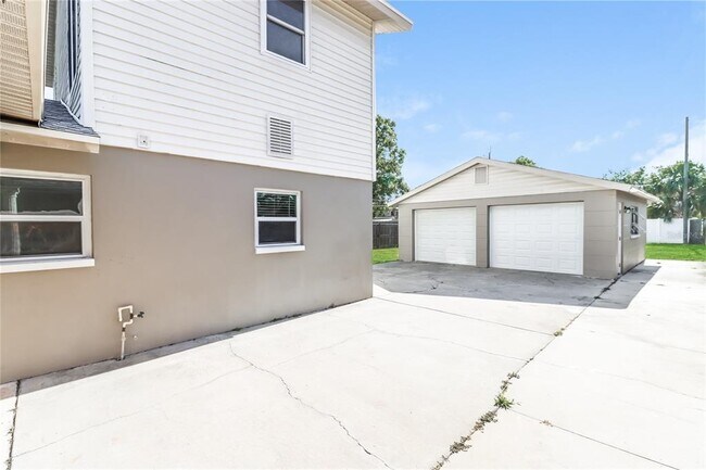 Building Photo - 7071 64th Way N