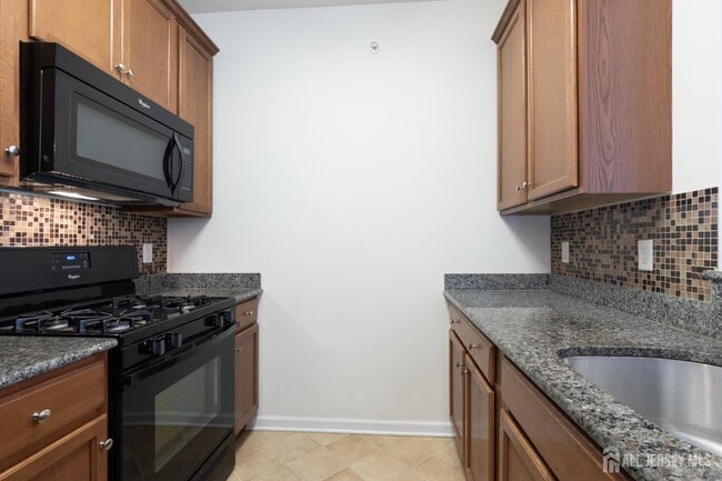 Building Photo - 541 E Celebration Way