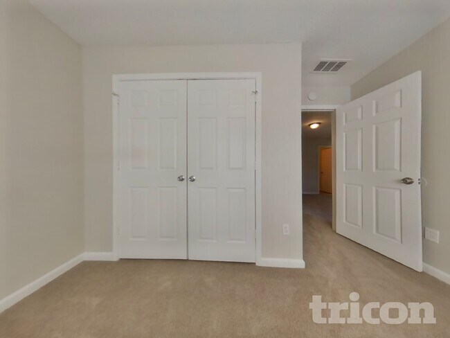 Building Photo - 5132 Meadows Lake Dr