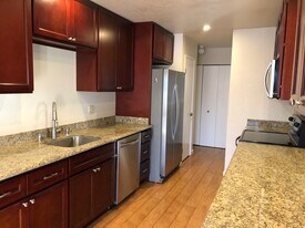 Building Photo - 2698 Westberry Dr