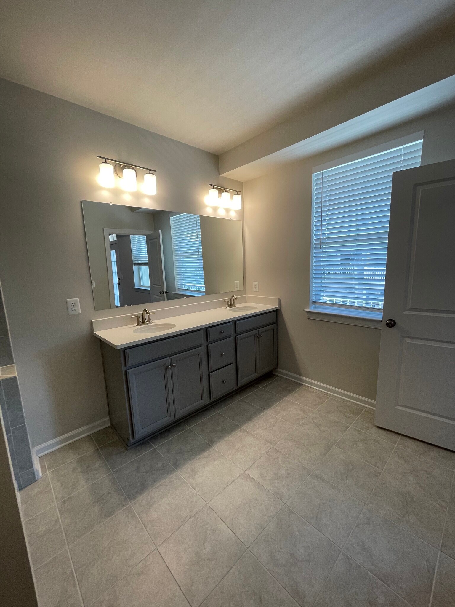 Building Photo - 4914 Macdonough Pl