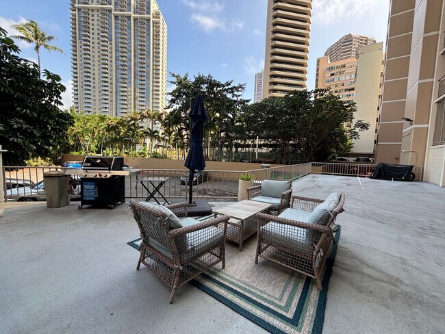 Building Photo - 1676 Ala Moana Blvd