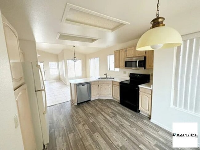 Building Photo - Welcome to this beautiful 3-bedroom, 2-bat...