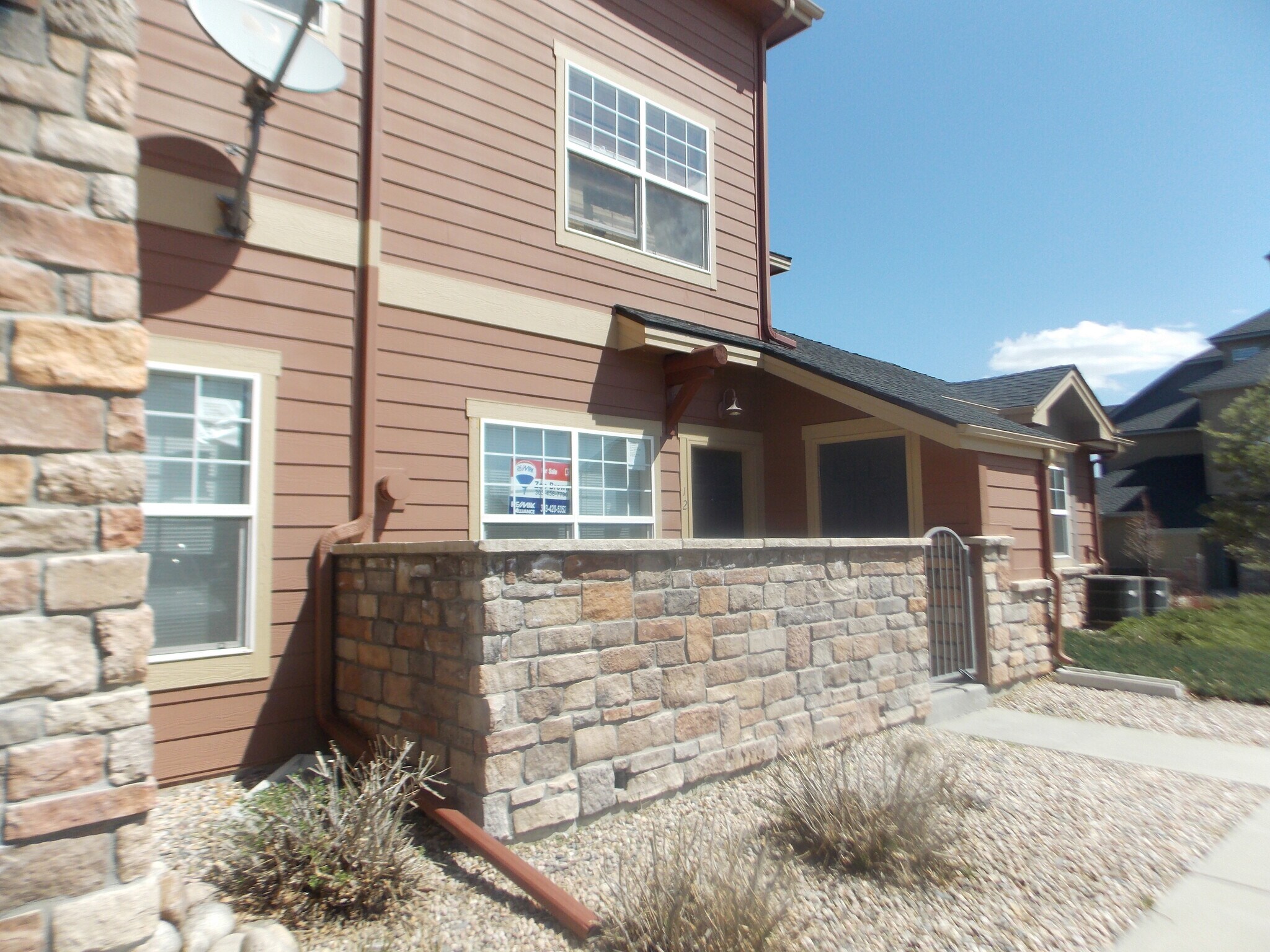 Building Photo - 5220 Boardwalk Dr