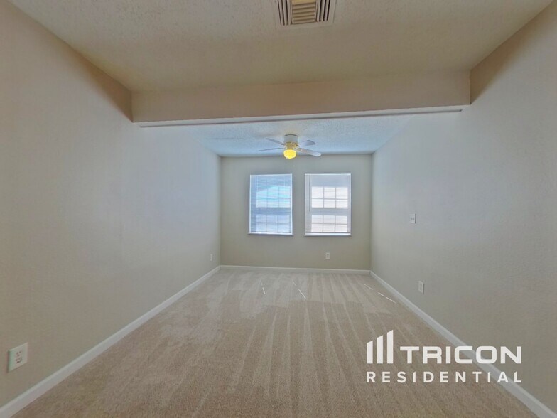 Building Photo - 15375 Hopedale Ln