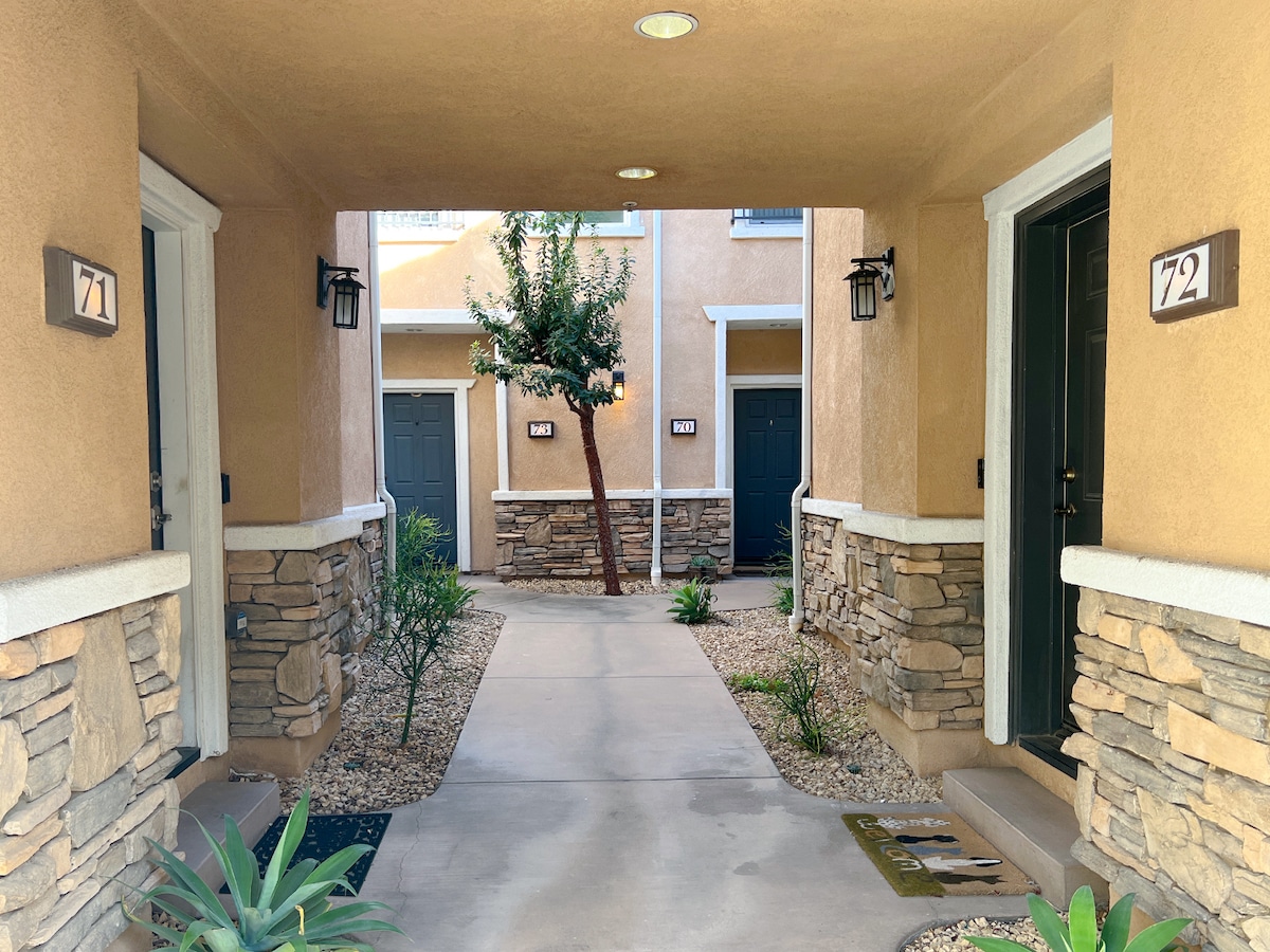 Building Photo - 16710 Nicklaus Dr