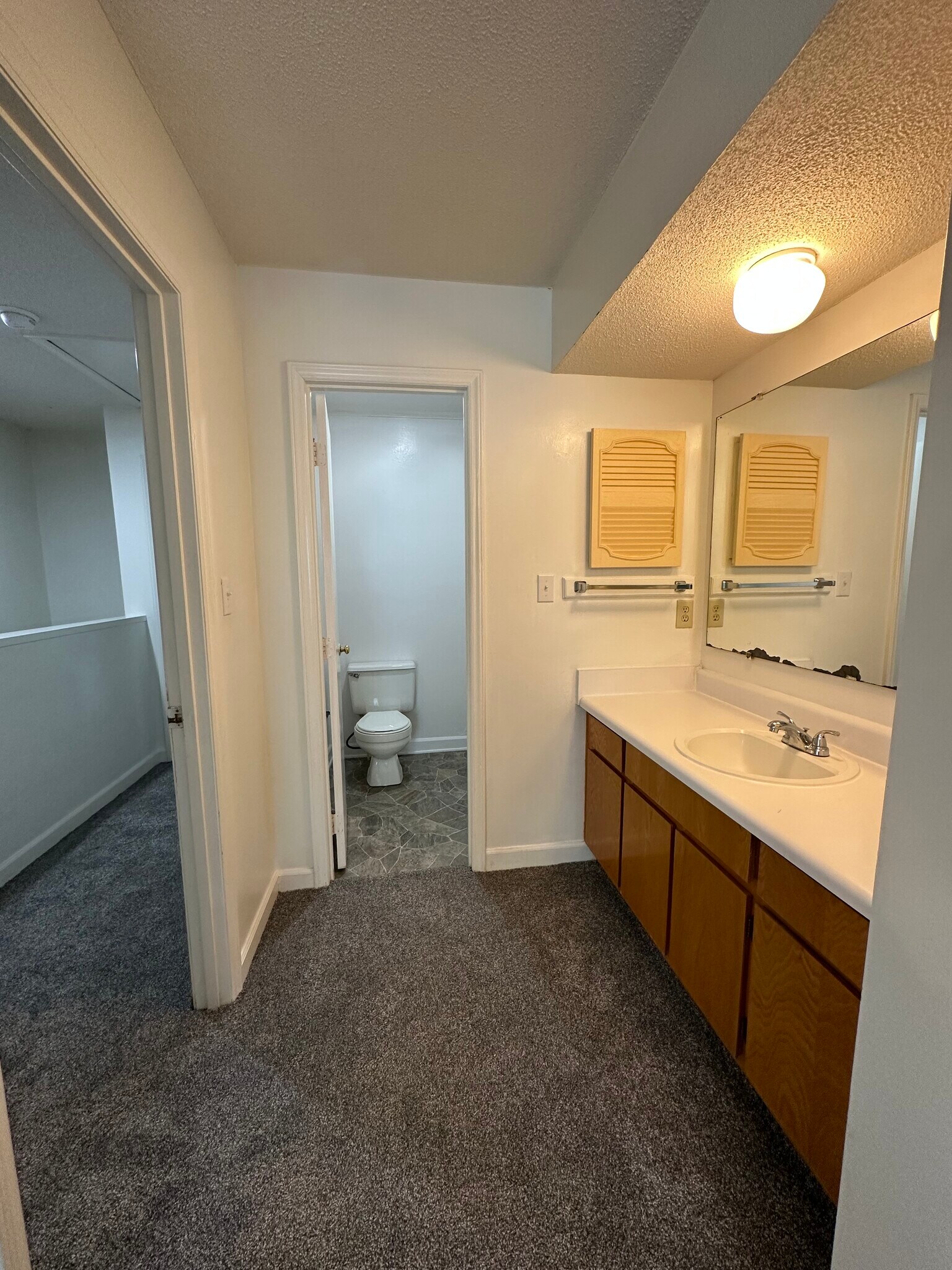 Building Photo - 2500 Avent Ferry Rd