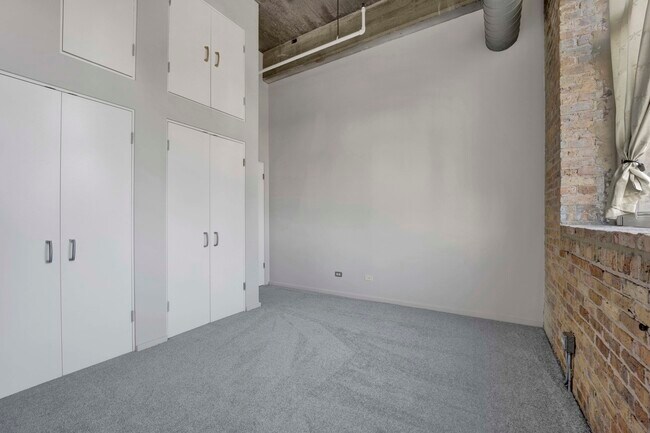 Building Photo - 1528 S Wabash Ave