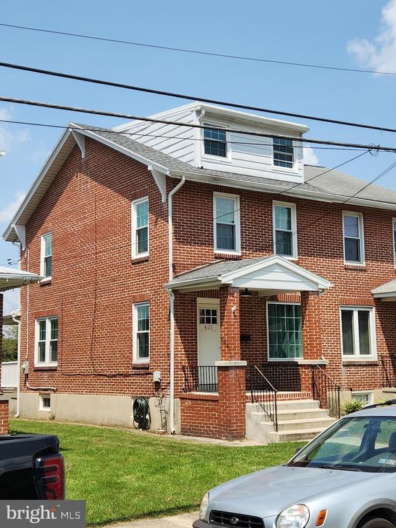 421 E Locust St - 421 E Locust St Fleetwood PA 19522 | Apartment Finder