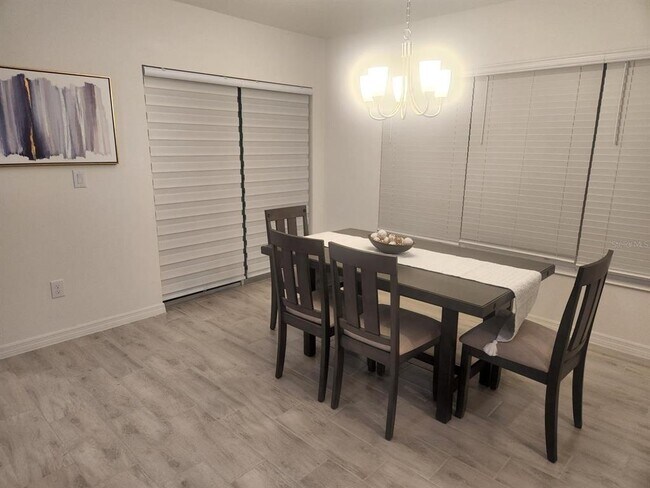 Building Photo - 1055 Papaya Cir.