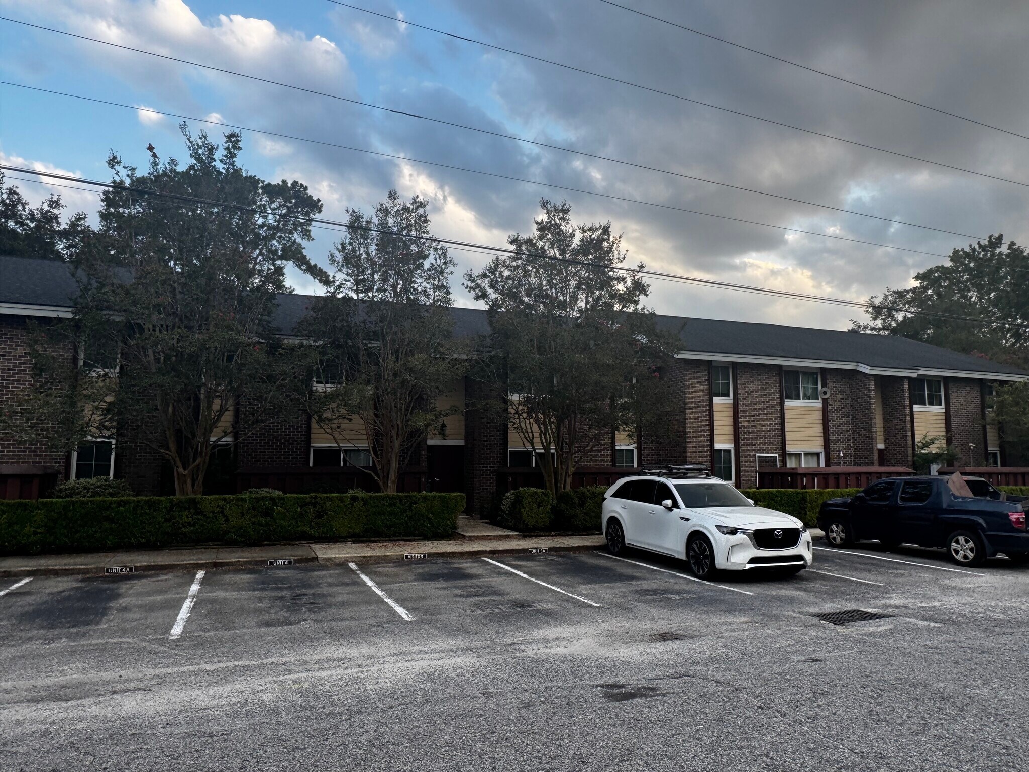 Building Photo - 753 Ashdale Dr