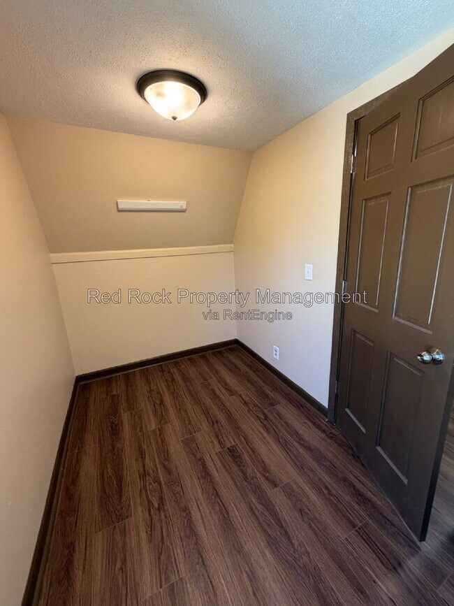 Building Photo - 1311 W Jackson St
