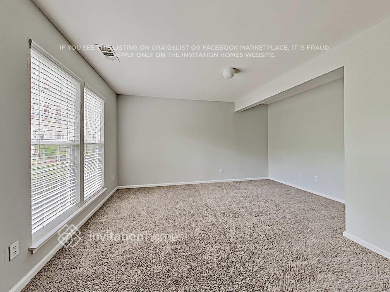 Building Photo - 9512 Blossom Hill Dr