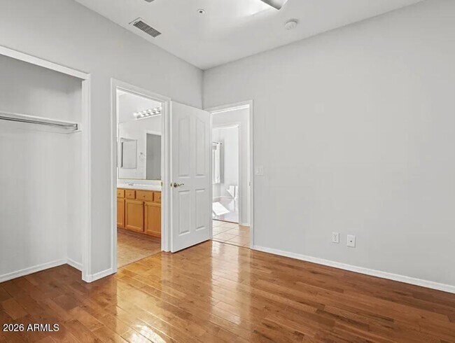 Building Photo - 7252 E Whistling Wind Way