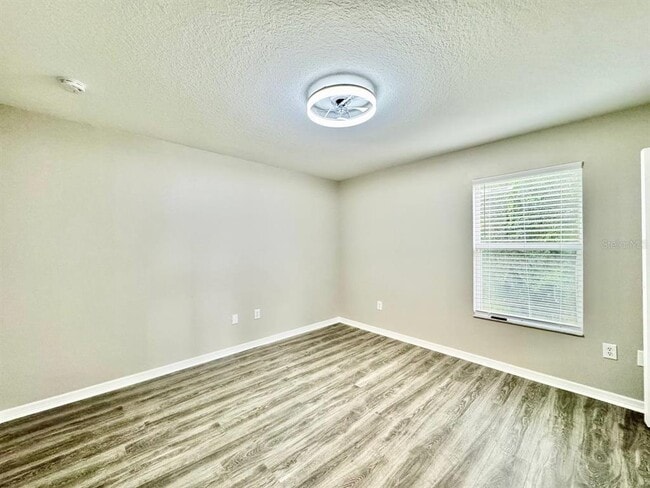 Building Photo - 12534 Chenwood Ave