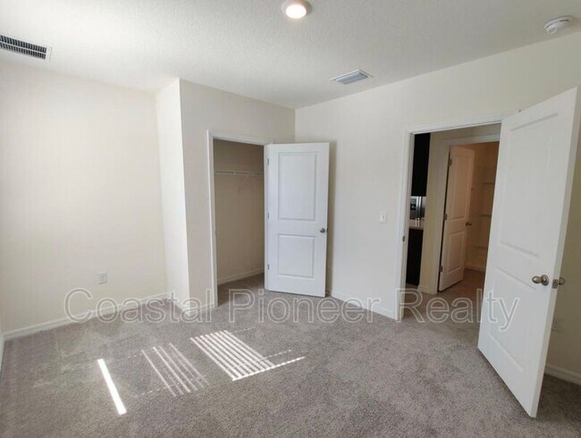 Building Photo - 34260 Jasper Stone Dr
