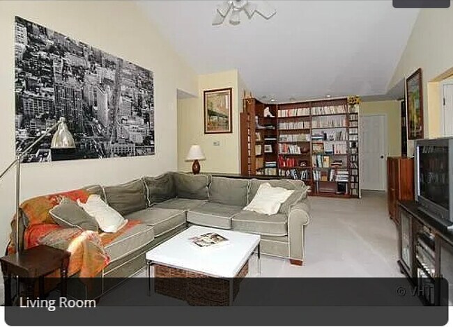 Building Photo - 2403 Mallow Ct