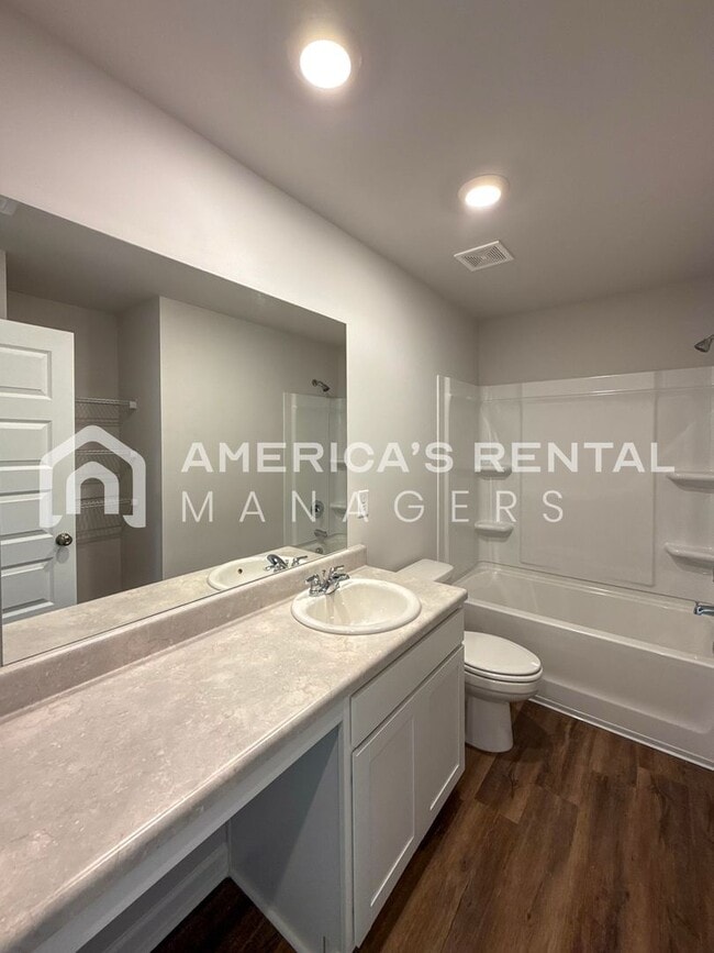 Building Photo - 66 River Grass Dr