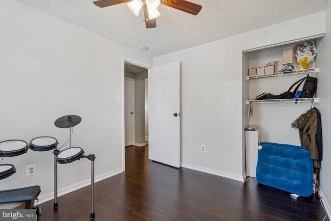 Building Photo - 7310 Torran Rocks Way